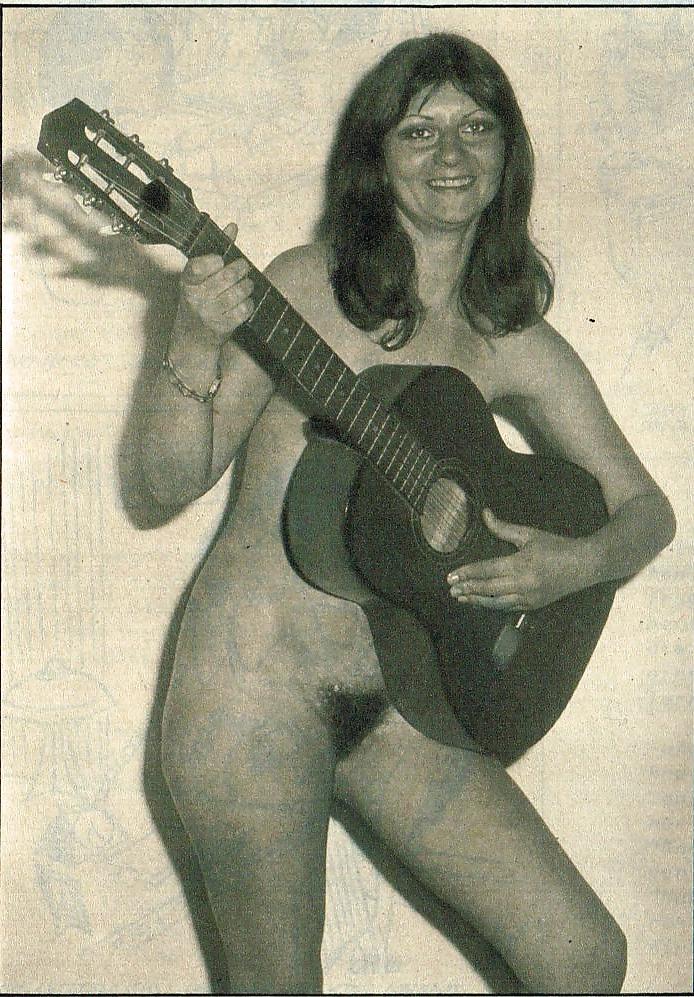 16P Vintage lady's & Guitars -num-001