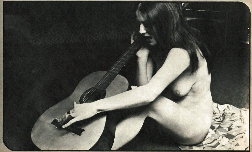 16P Vintage lady's & Guitars -num-001