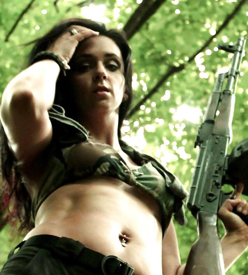 17P Stephanie Hayden - Sons Of Guns