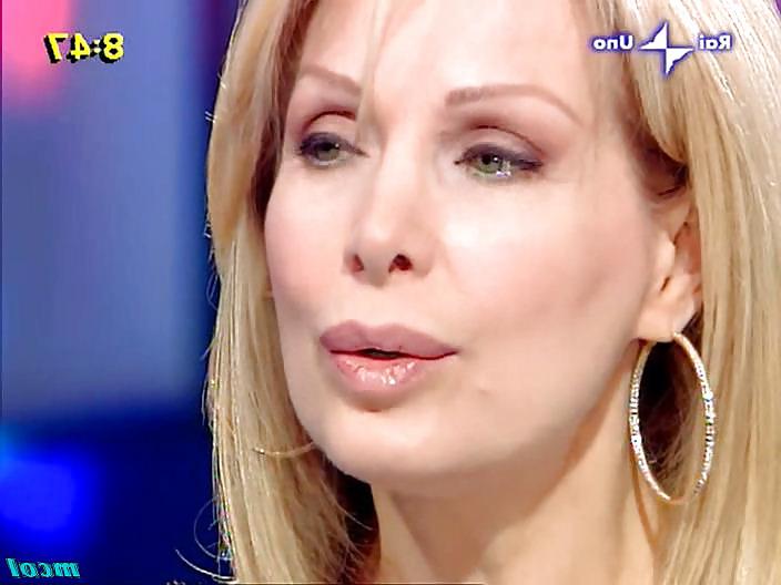 16P ITALIAN TV STAR 2
