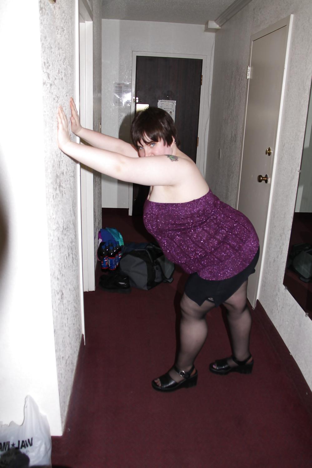9P Kaylee ready for Swing Party