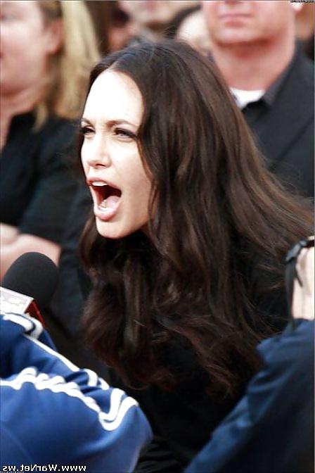 25P Angelina Jolie (Non porn)