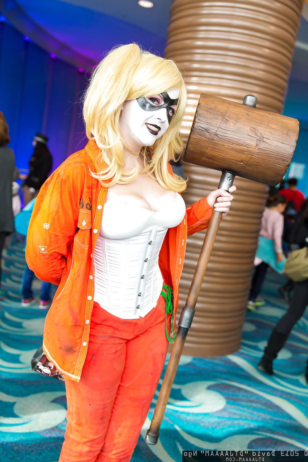 25P Superheroines and villain