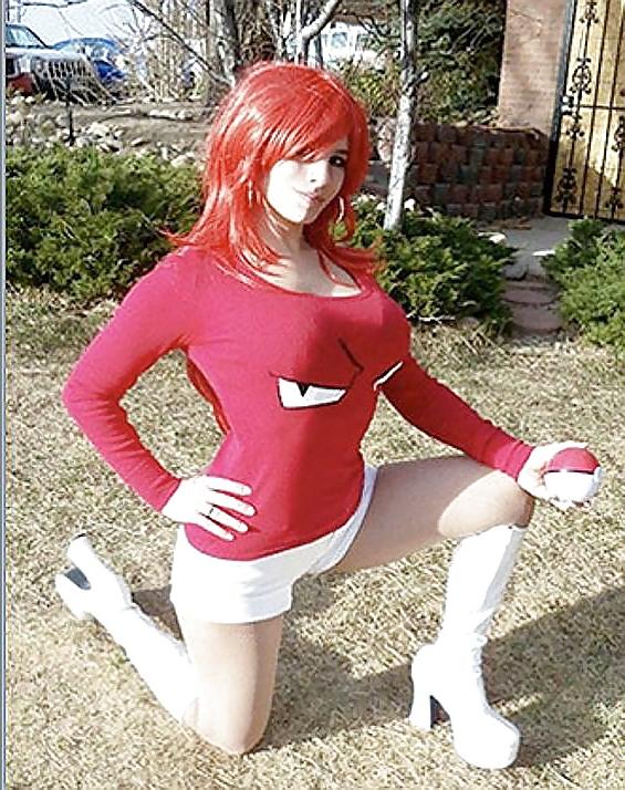 25P Superheroines and villain