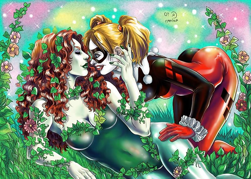 25P Superheroines and villain