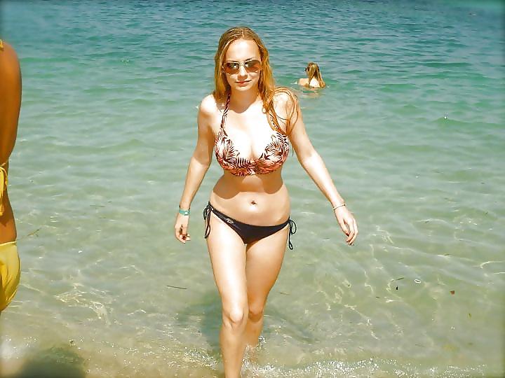 6P Polish London Slut With Great Body