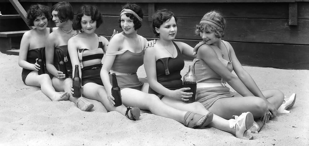 16P Vintage lady's &  Swimware-num-001
