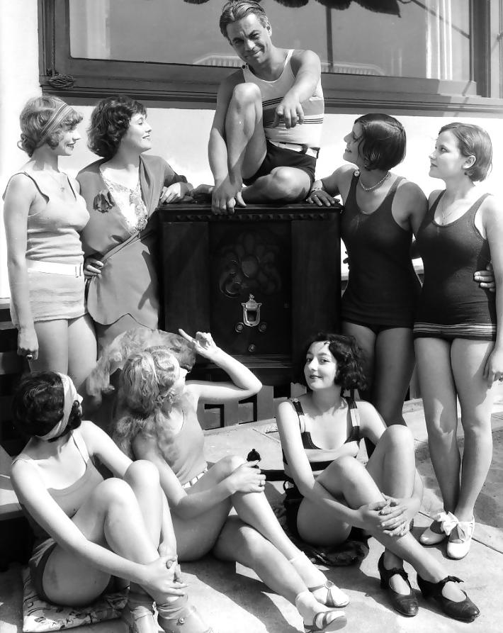 16P Vintage lady's &  Swimware-num-001