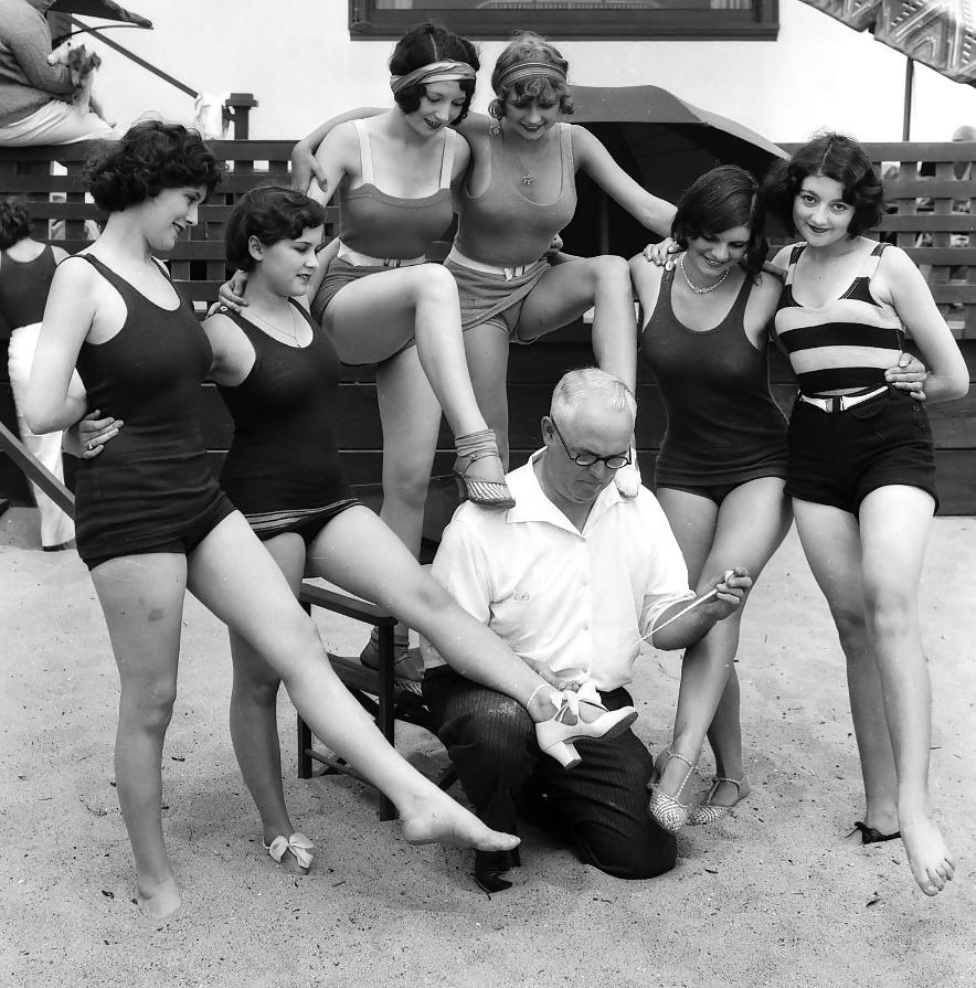 16P Vintage lady's &  Swimware-num-001