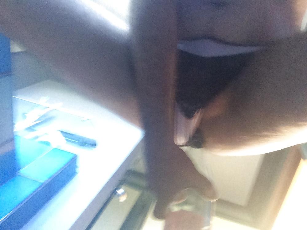 10P Sissy hubby fuckinghis ass with wine bottle haha