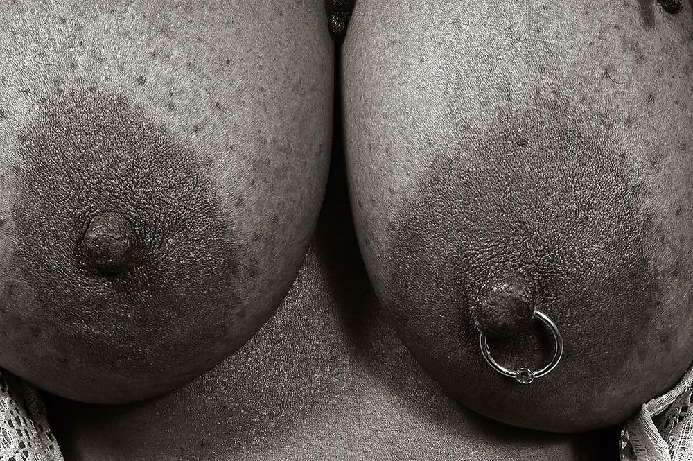 25P Large, huge nipples from matures and young girls