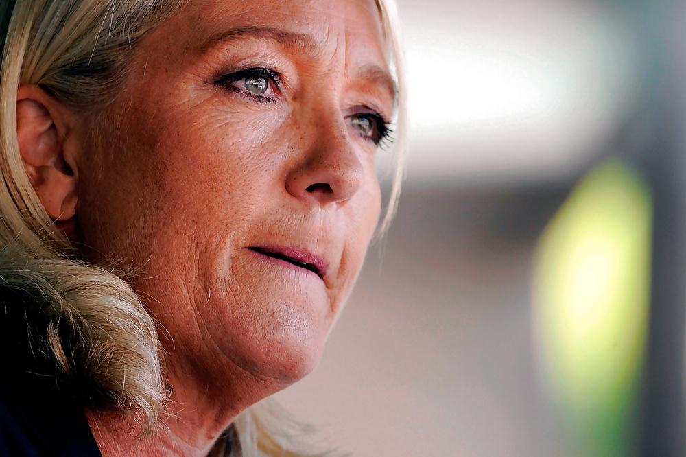 25P I simply adore conservative goddess Marine Le Pen