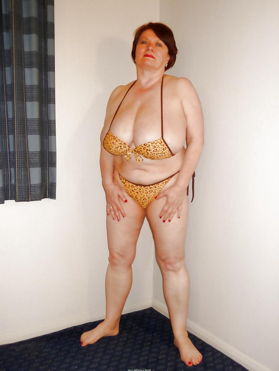25P G I L F  78 ( very big tits  )