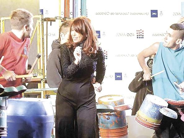 25P Cristina Fernandez de Kirchner sexy political