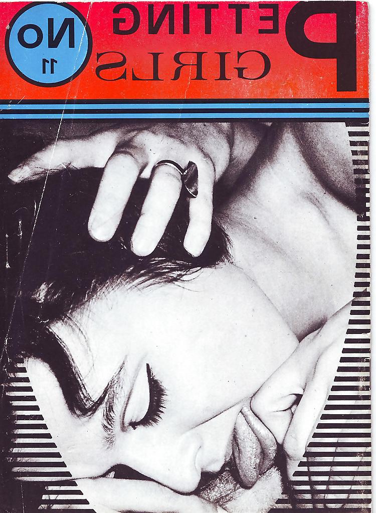 25P Vintage Magazines Petting Girls No 11