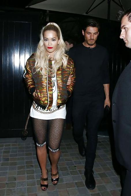 25P RITA ORA,CROTCH,ASS,TITS SHOTS