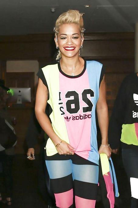 25P RITA ORA,CROTCH,ASS,TITS SHOTS
