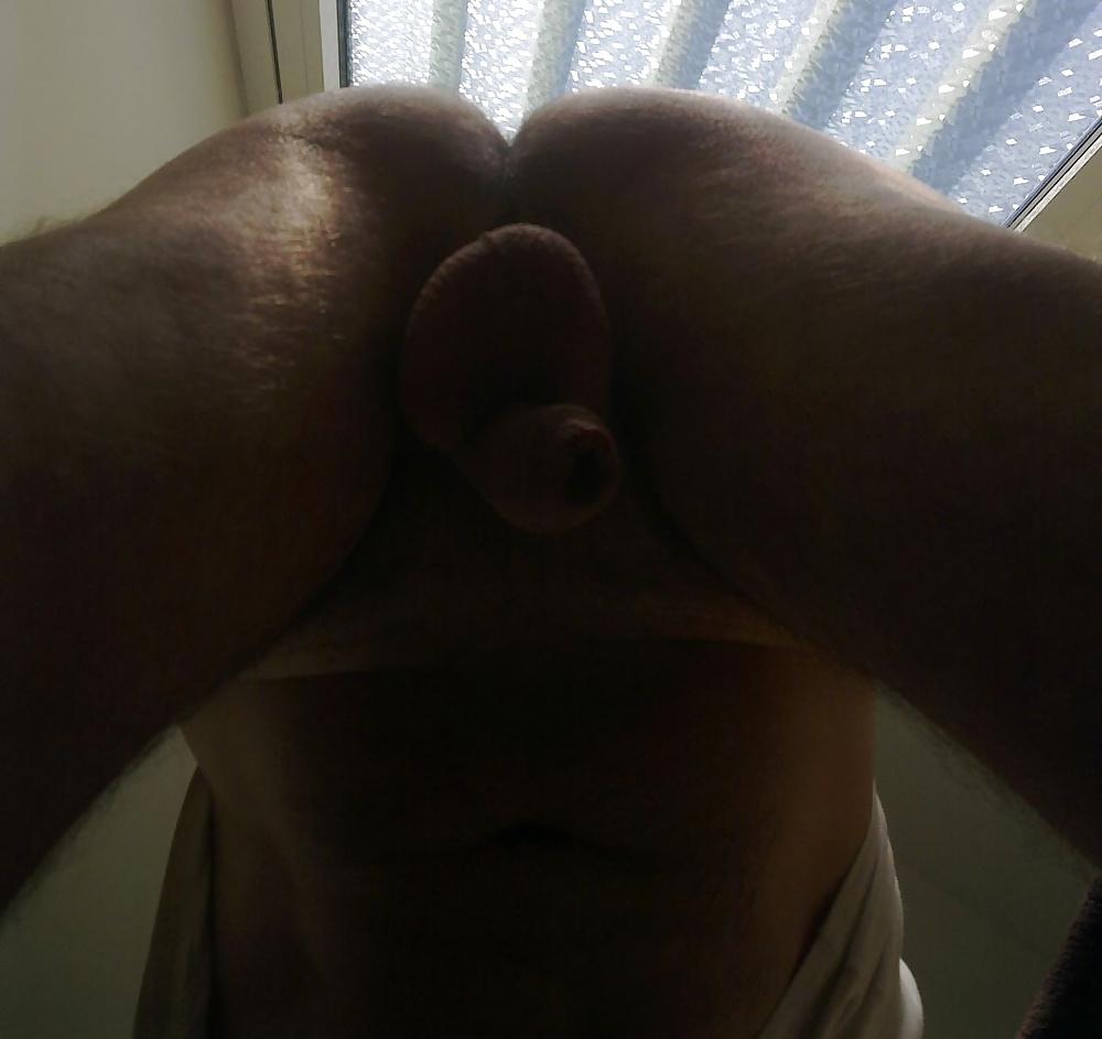 25P More of me - my ass, my cock, my balls