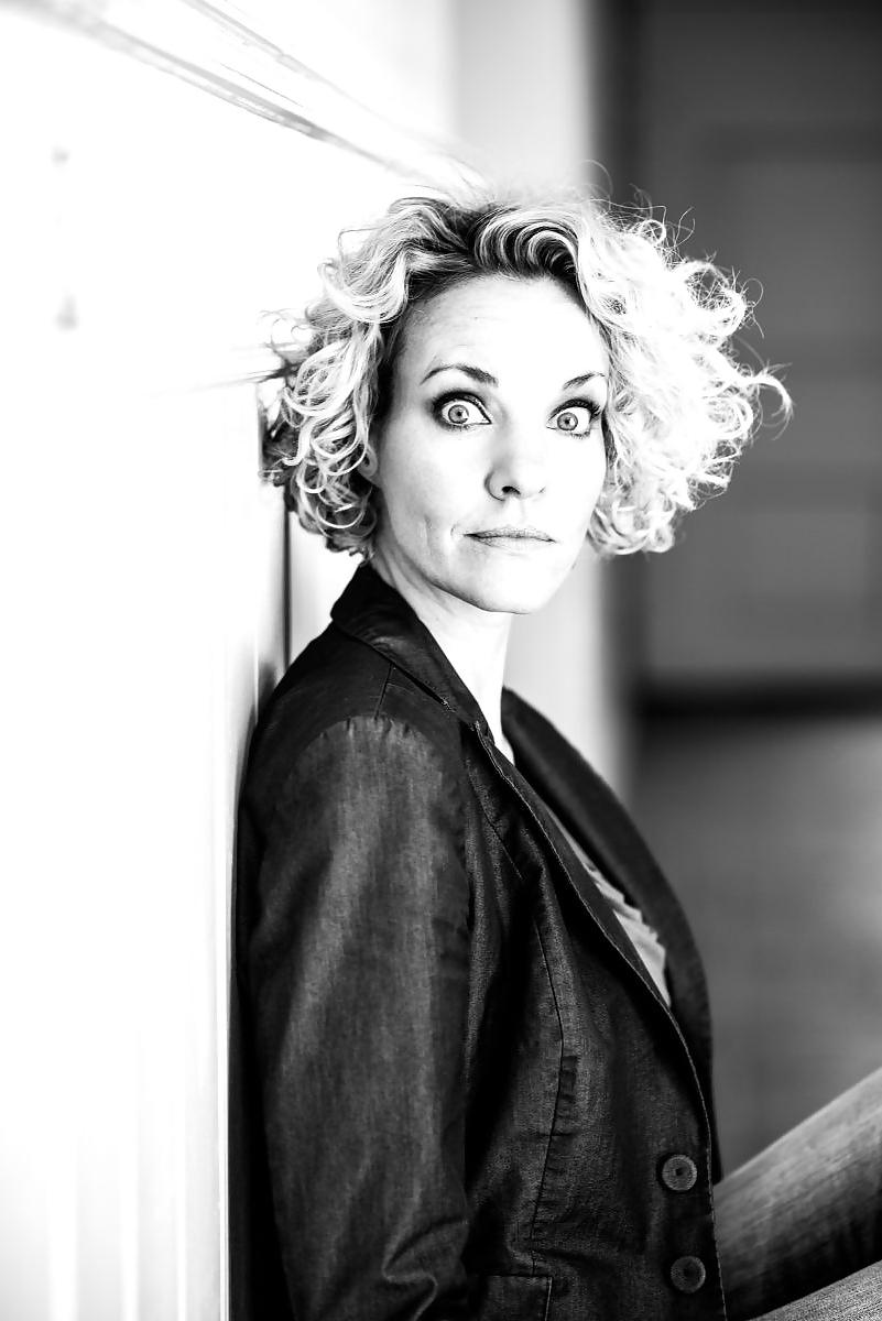 15P Nice German Actor MILF Melanie Wiegmann.