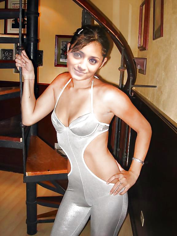 25P Indian celeb hot trisha non nude and erotic