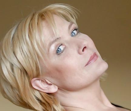 12P German TV MILF Janette Rauch