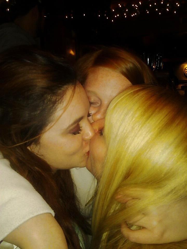 6P Party slut Mary and her big tits