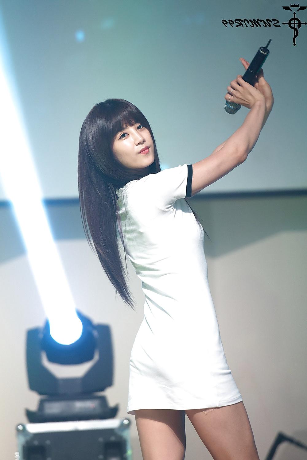 25P Chorong (A-pink)