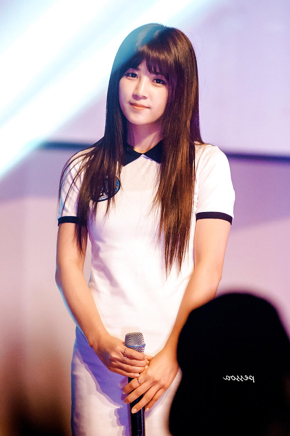 25P Chorong (A-pink)