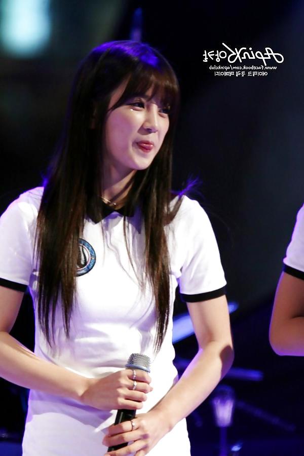 25P Chorong (A-pink)