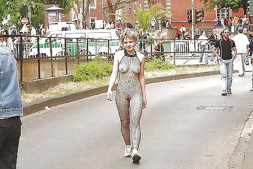 25P Exhibitionist MILF's