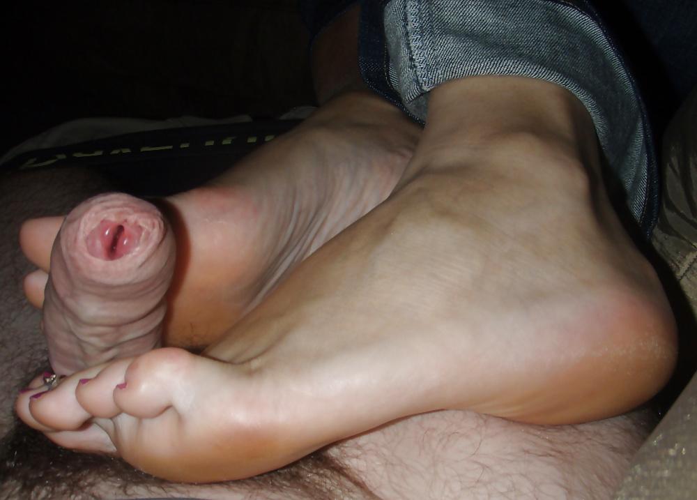 25P More messy feet