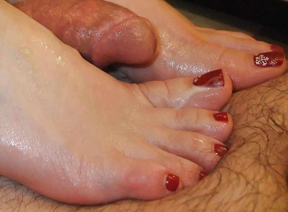 25P More messy feet