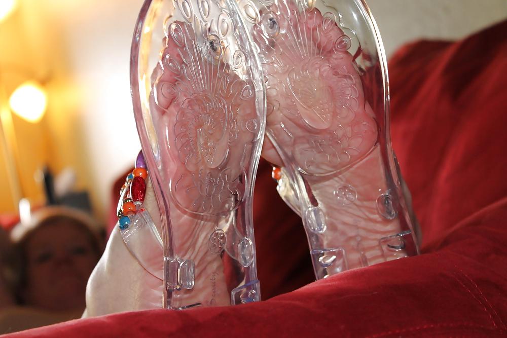 25P FEET FOOT TOES POLISH