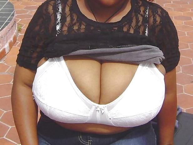 13P Big chunky tits in bra 4