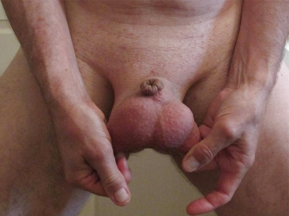 5P Look at his balls
