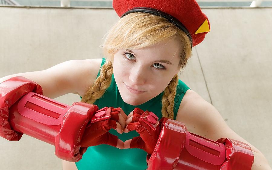 23P Cosplaying Exhibitionist