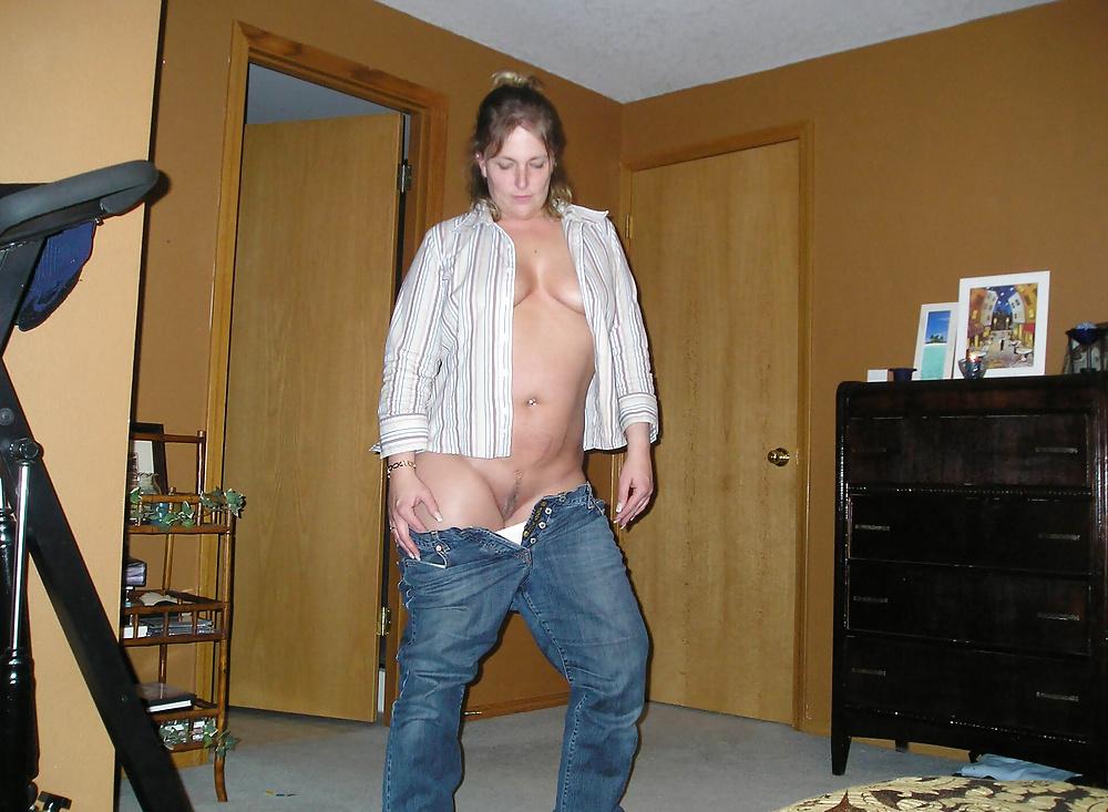 25P Matures of all shapes and sizes hairy and shaved 404