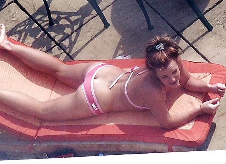 21P Which Celebrity ASS would YOU FUCK First?