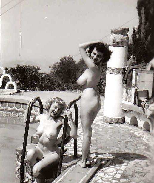 25P Vintage Nudes - Vol. 12