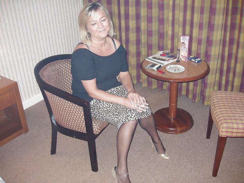21P Tanned Slut 