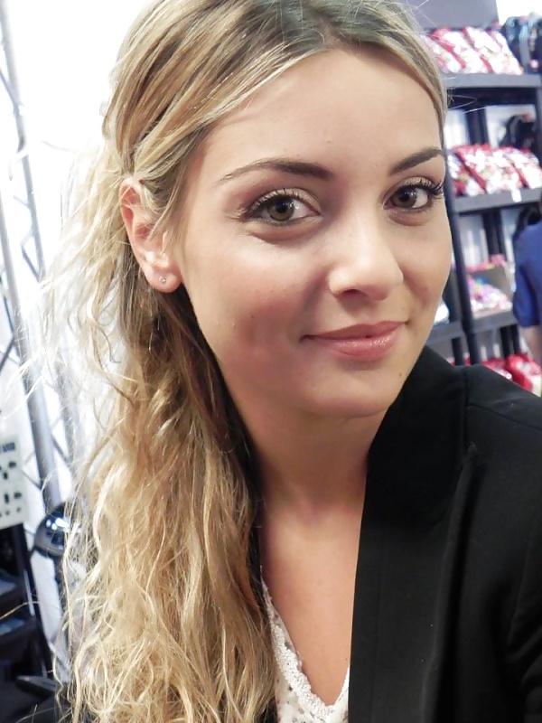 25P Priscilla Betti Sexy