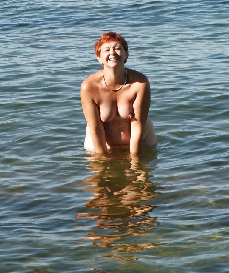 20P Milf Nudists #11 BoB
