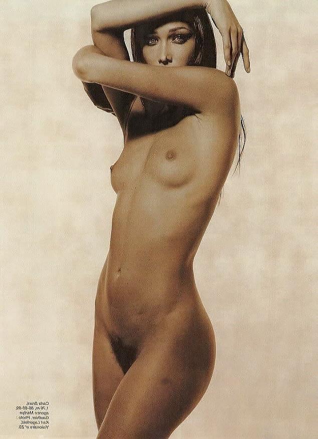 23P French First Lady Carla Bruni  N15