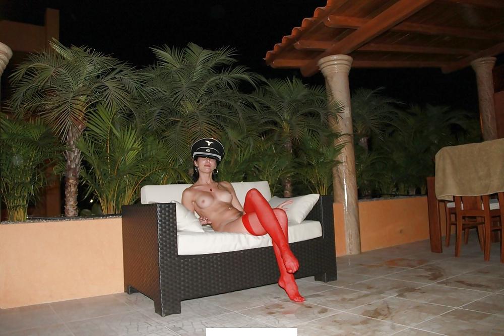 25P Russian girl with perfect tits in the courtyard of a wealthy