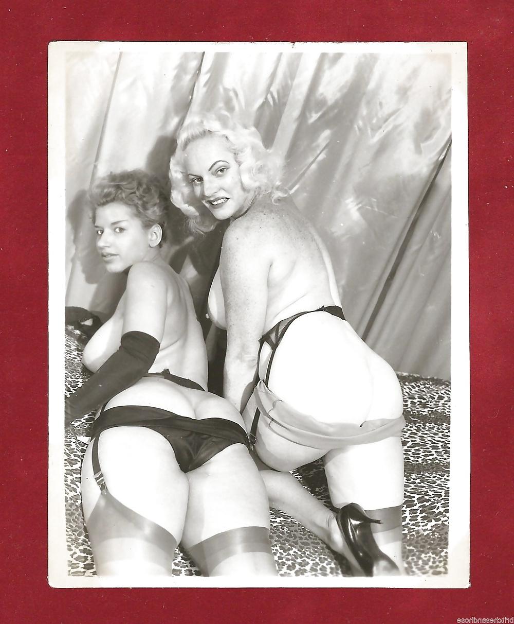 15P Vintage busty blonde