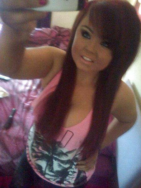 12P Would you empty your balls in chubby chav Sammi? 