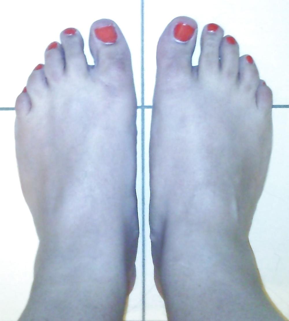9P Nail polish glitter feet 