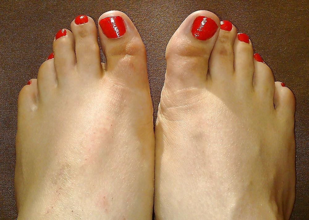 9P Nail polish glitter feet 
