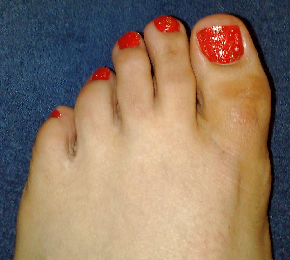 9P Nail polish glitter feet 