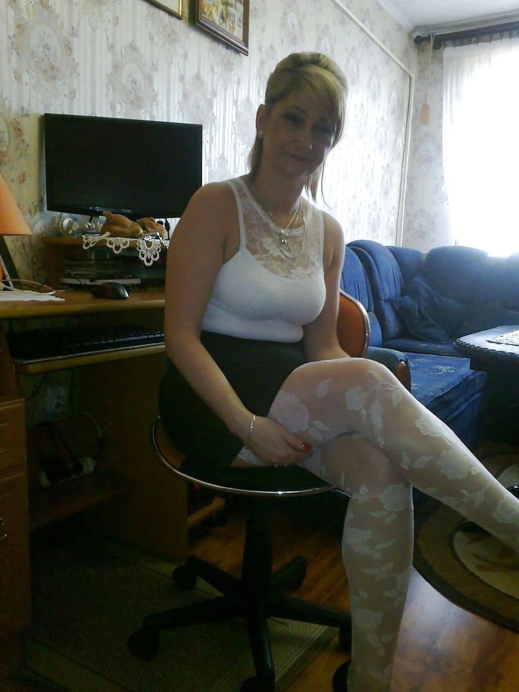 13P Stupid Whore Posing